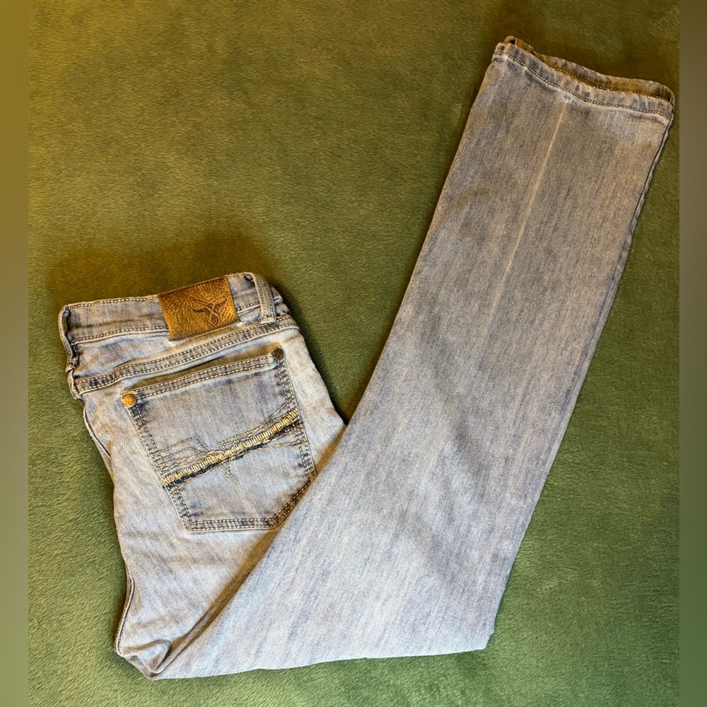 Wrangler Men's Light Denim Straight Jeans